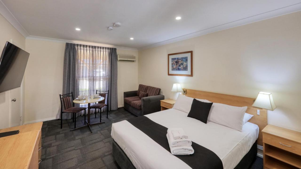 باركس Bushman'S Motor Inn المظهر الخارجي الصورة